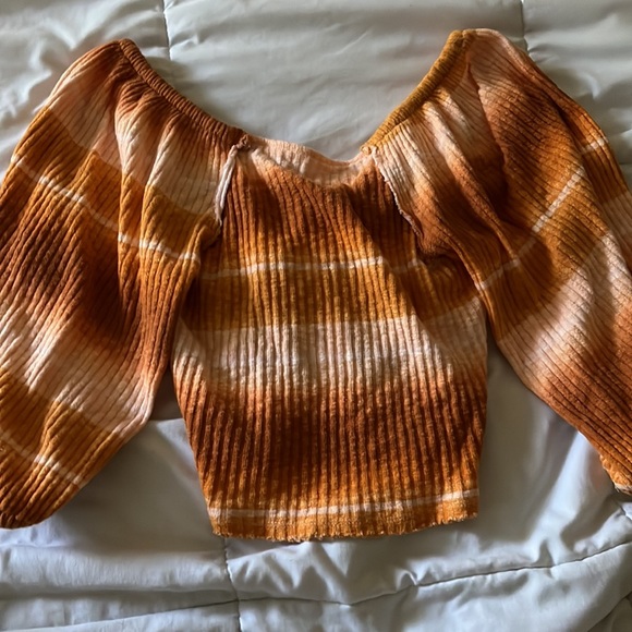 NWT Urban Outfitters Twist Front Top - Picture 2 of 4